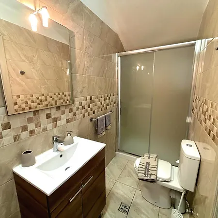 بيت ضيافة Nations Duplex With Pool Xagħra