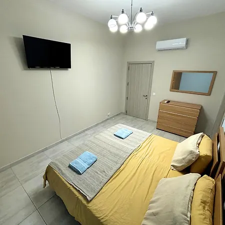 Nations Duplex With Pool 3*