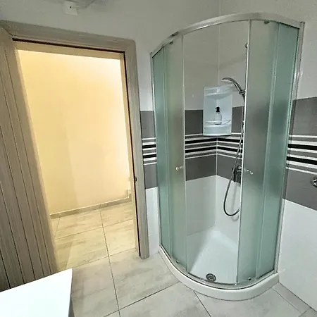 بيت ضيافة Nations Duplex With Pool Xagħra