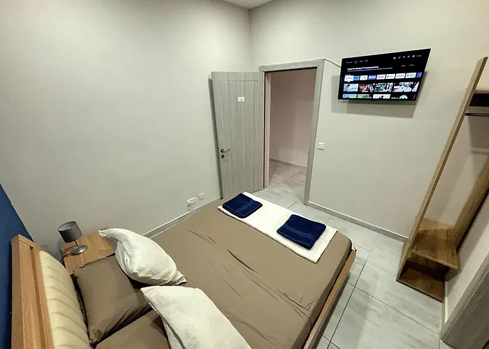 Nations Duplex With Pool Pensiune 3*