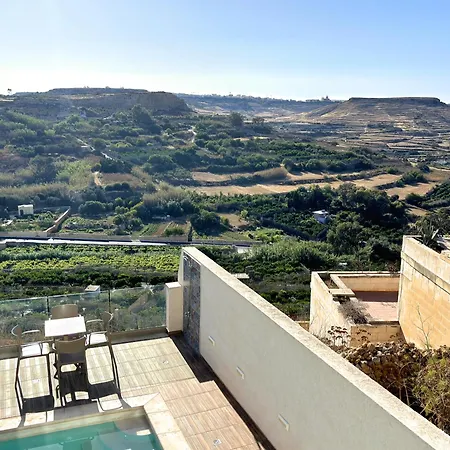 Nations Duplex With Pool Konukevi Xagħra