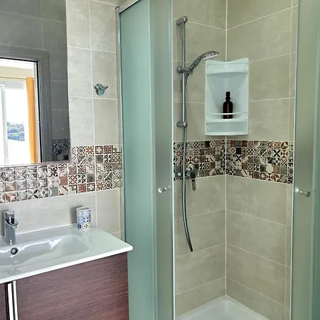 Nations Duplex With Pool Шаара