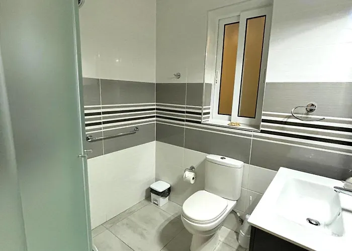 Nations Duplex With Pool Gasthuis