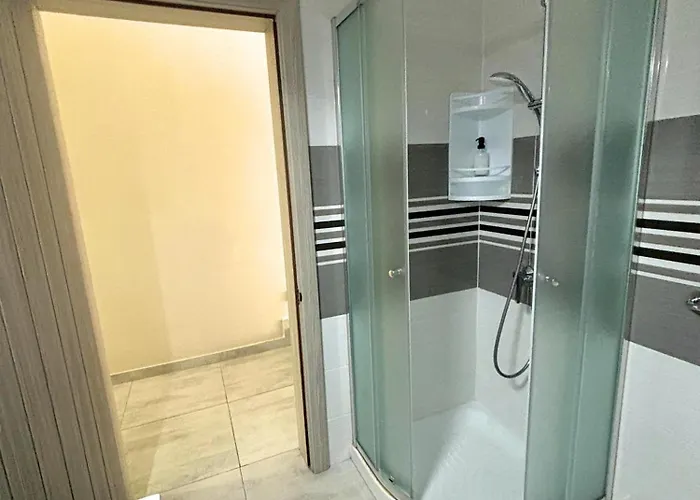 Gasthuis Nations Duplex With Pool Xagħra